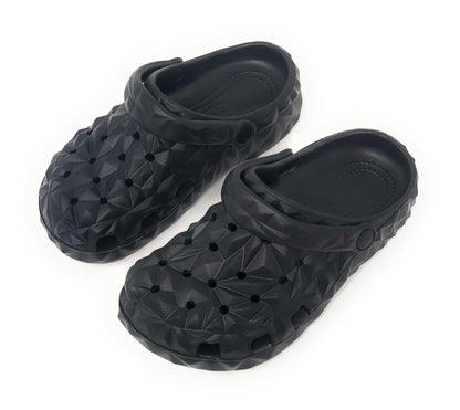 JEFFRICO Boys Lightweight Clogs Slip On Garden Shoes Breathable EVA Kids Shoes for Beach Pool and Outdoor Play
